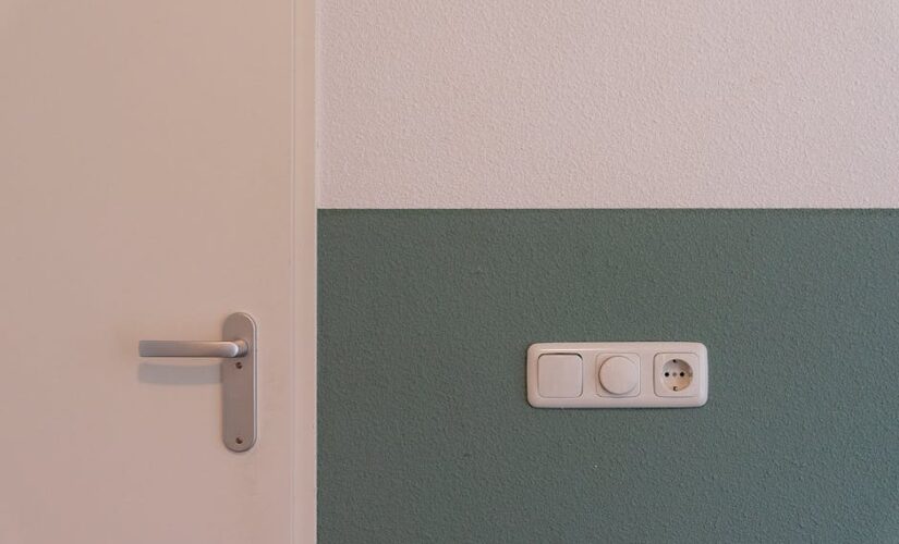 Plan elektryki w mieszkaniu: rozmieszczenie gniazdek, włączników, obwodów i koszty w Polsce